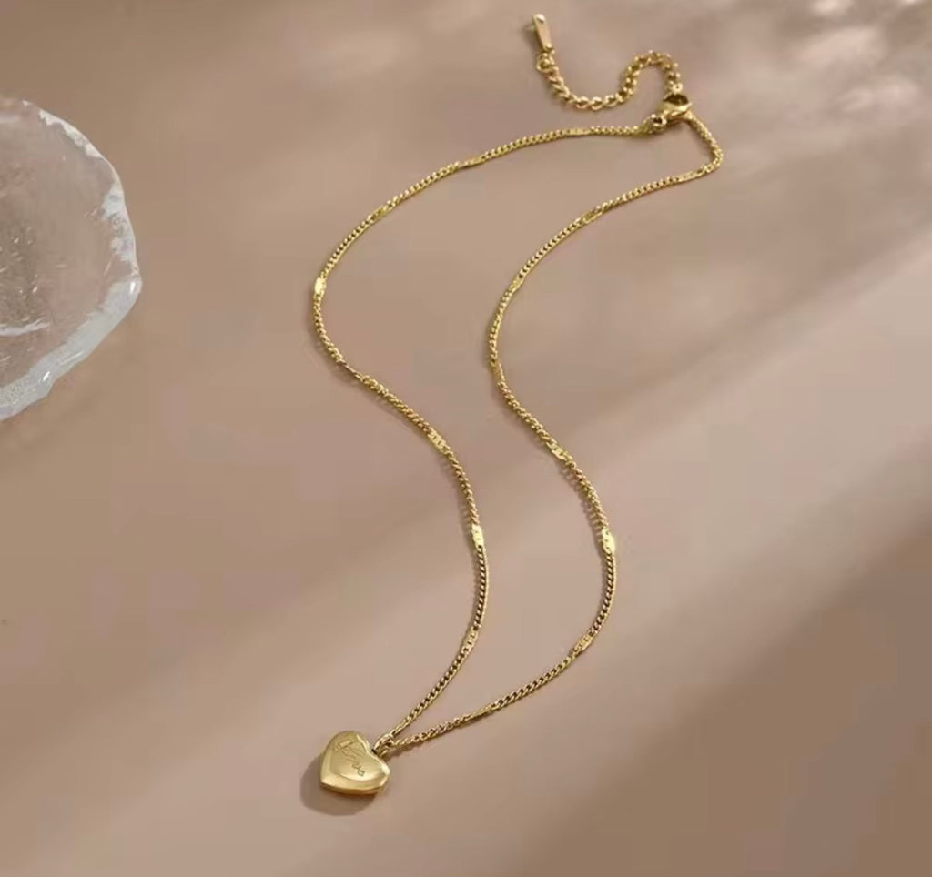 Heart Pendant Necklaces