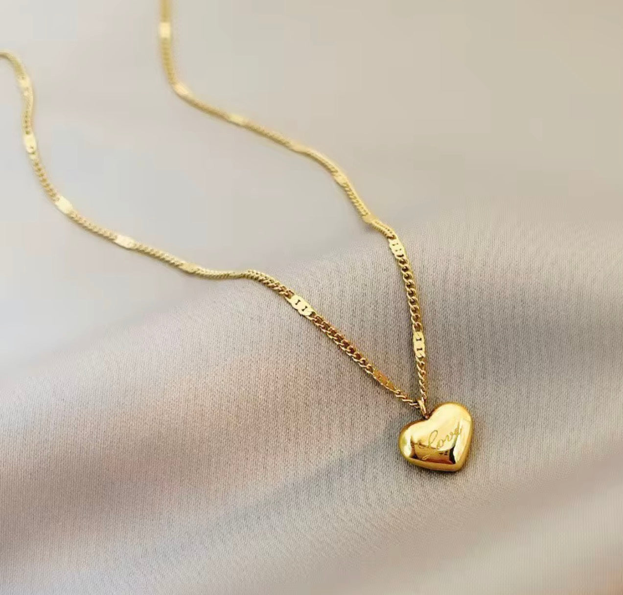 Heart Pendant Necklaces