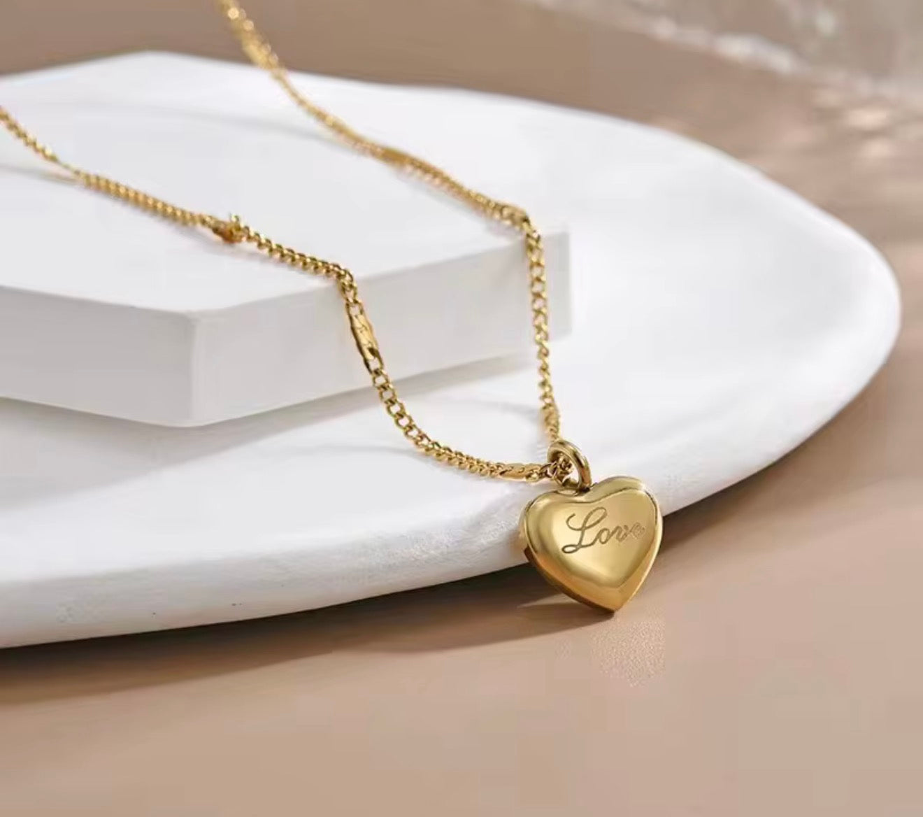 Heart Pendant Necklaces